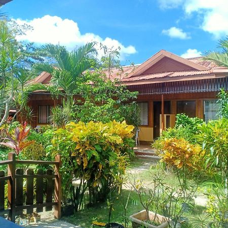 אל נידו Telesfora Beach Cottage מראה חיצוני תמונה